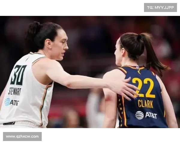 WNBA 自由人对狂热 WNBA 自由人对狂热